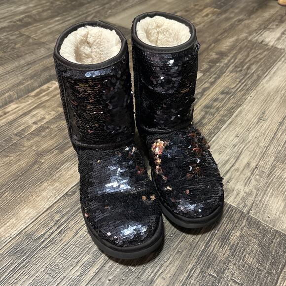 Ugg Boots Womens Size 7 Sequin Sparkle Classic Short Ankle Black Flippable - Picture 3 of 9